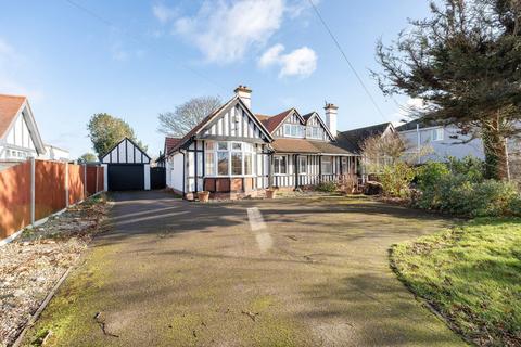 5 bedroom chalet for sale, Yarmouth Road, Lowestoft