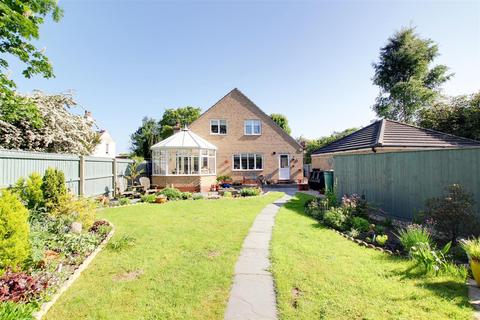 4 bedroom detached house for sale, Churchill Road, North Somercotes LN11