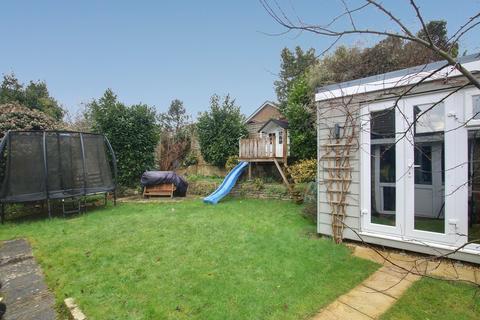 7 Ashley Meadows, Romsey, SO51 7LT