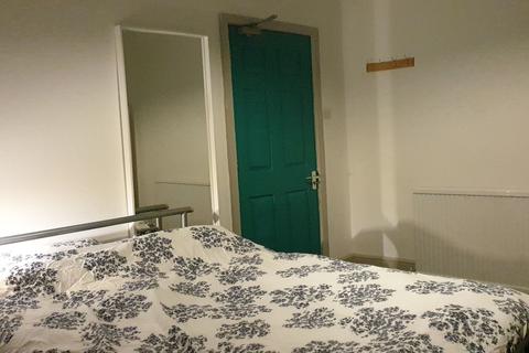 1 bedroom in a house share to rent, Collington Street, Beeston, Nottingham, Nottinghamshire, NG9 1FJ