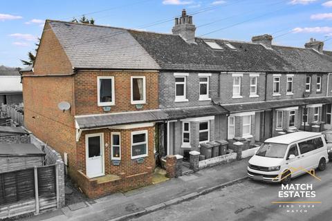 2 bedroom end of terrace house for sale, Hawkins Road, Folkestone CT19