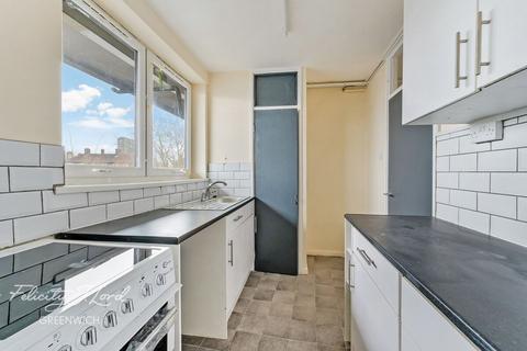 2 bedroom apartment for sale, Giffin Street, London, SE8 4RJ