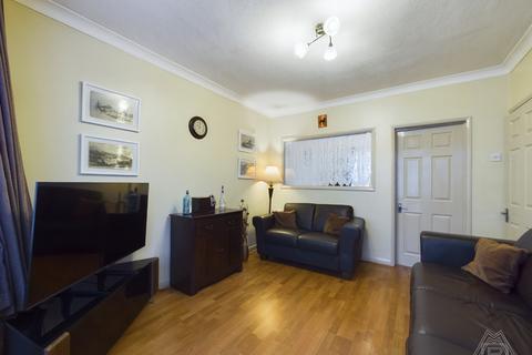 3 bedroom end of terrace house for sale, Lowlands Road, Aveley, South Ockendon, Essex, RM15