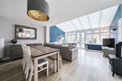 94 Bramley Drive, Hartley Wintney, Hook, RG27 8ZF