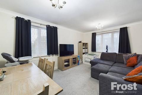 16 Chantry Close, Sunbury-on-thames, TW16 7TH