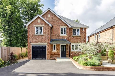 4 bedroom detached house to rent, Lower Hampton Road, Sunbury-On-Thames TW16