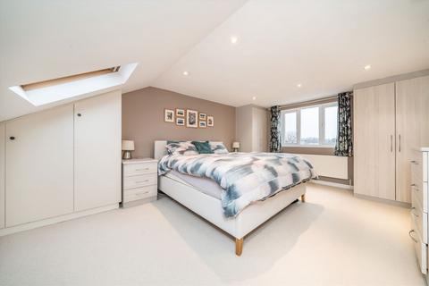 15 Worthington Road, Surbiton, KT6 7RU