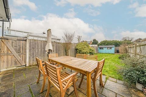 15 Worthington Road, Surbiton, KT6 7RU