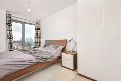 2 bedroom flat to rent, Christian Street, Shadwell, London, E1