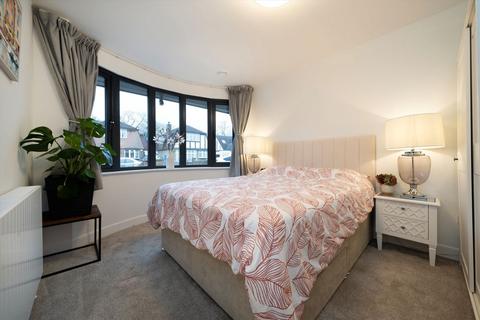 51 Bridge Way, Twickenham, TW2 7JL