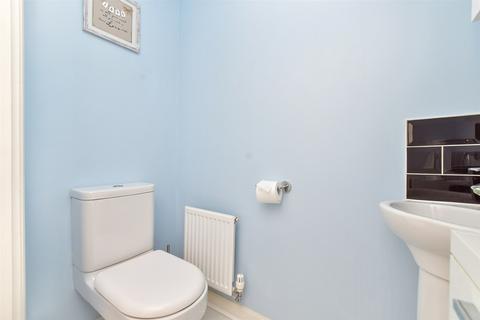 5 Blackberry Copse, Felpham, Bognor Regis, PO22 8GP