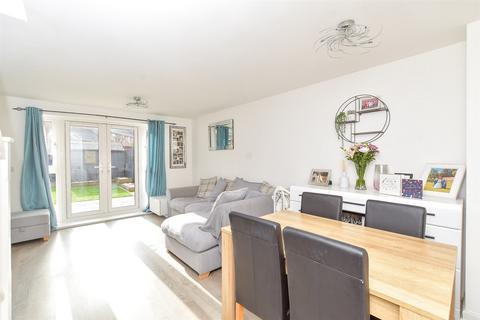 5 Blackberry Copse, Felpham, Bognor Regis, PO22 8GP
