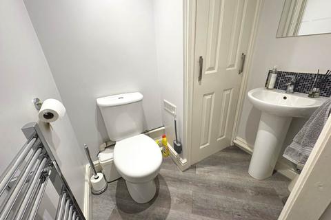 21 Borrowdale Close, Royton, Oldham, OL2 6TN