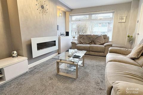 21 Borrowdale Close, Royton, Oldham, OL2 6TN