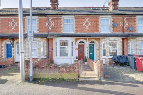 2 bedroom terraced house for sale, Washington Road, Caversham