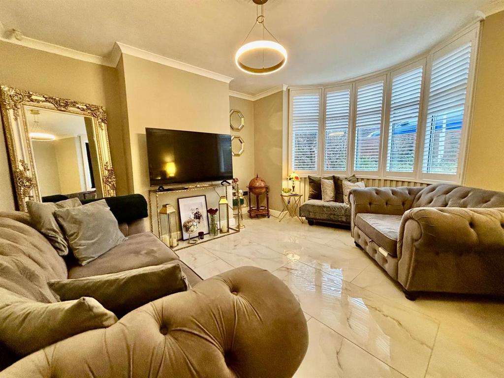 Living Room: