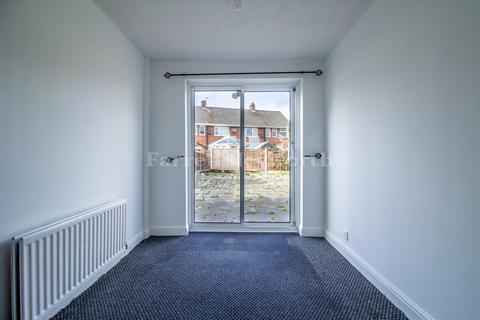 3 bedroom house to rent, Buckingham Avenue, Preston PR1