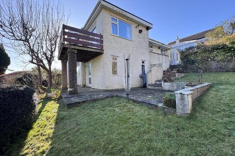 4 bedroom detached house for sale, Cae Mair, Beaumaris