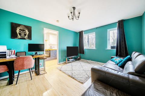 2 bedroom maisonette for sale, Mountbatten Gardens, Beckenham, Kent