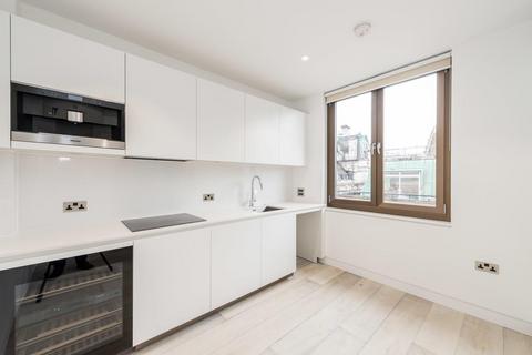 1 bedroom flat to rent, Bennet Street, St James's, London, SW1A