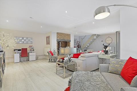 3 bedroom barn conversion for sale, Romford Road, Stanford Rivers, CM5