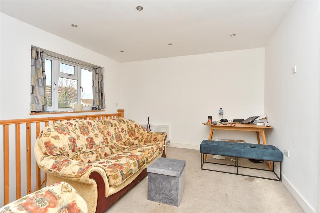 Kitchen/ Living Area