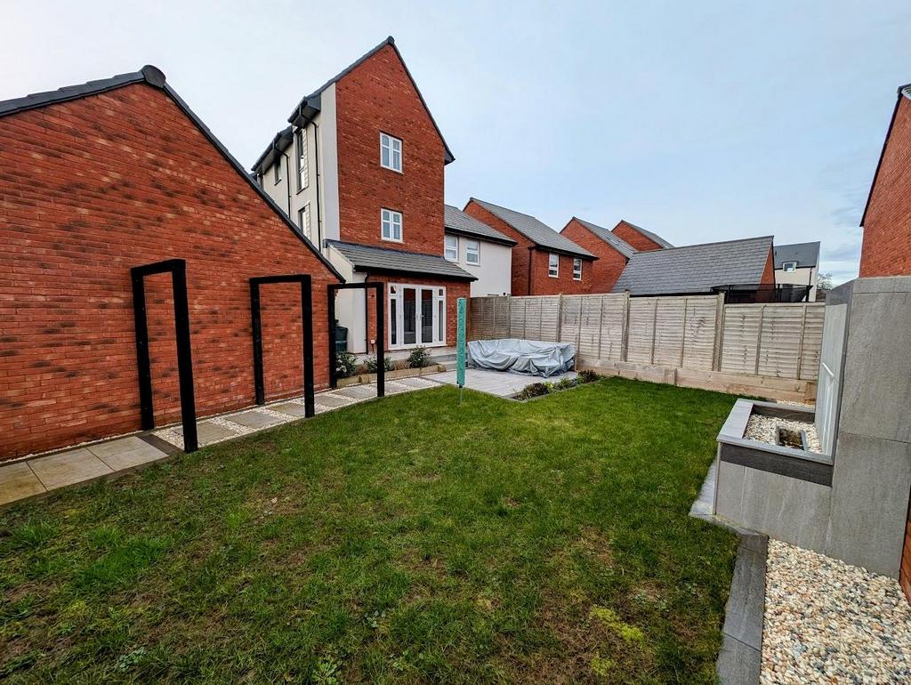 28 Fletcher road gar 2.jpg