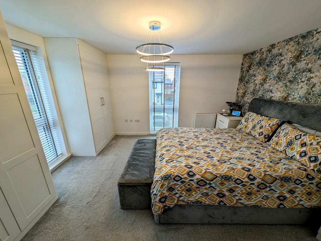 28 Fletcher Road bed 1.jpg