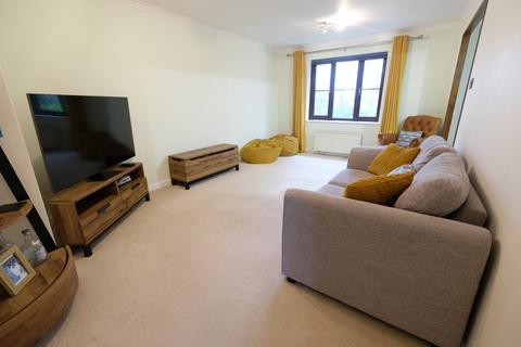 1 bedroom flat for sale, Vicarage Road, Marchwood SO40