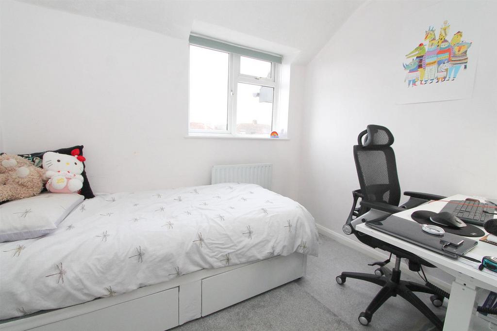 Bed 3.jpg