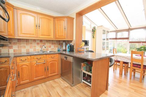 11 Courtney Crescent, Carshalton, SM5 4NA