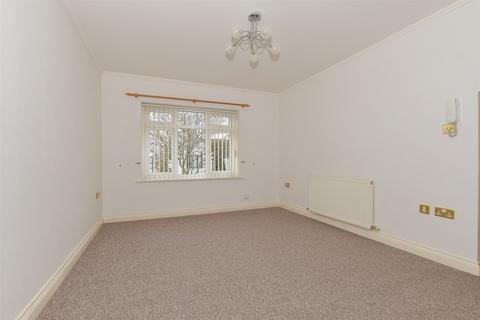 1 bedroom flat for sale, Stanley Road, Herne Bay, Kent