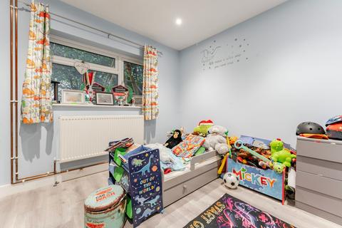 72 Bradenham Road, Shipdham, Thetford, IP25 7PJ