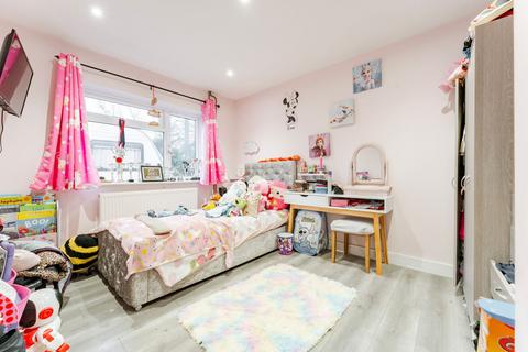 72 Bradenham Road, Shipdham, Thetford, IP25 7PJ