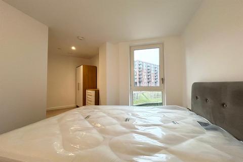 1 bedroom flat to rent, Block B Railings, Shale Lane, M5