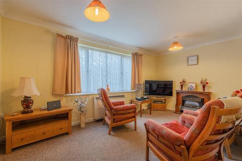 2 bedroom retirement property for sale, Fairacres Close, Keynsham, Bristol