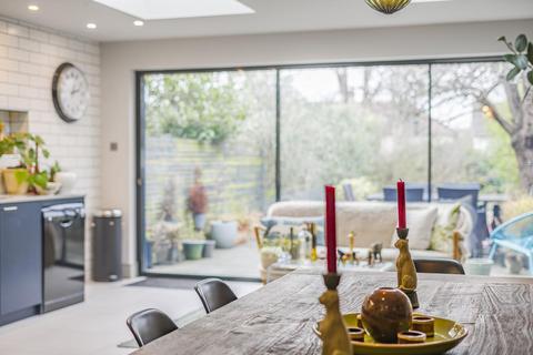 36 Wellhouse Road, Beckenham, BR3 3JR