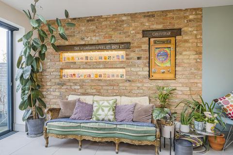 36 Wellhouse Road, Beckenham, BR3 3JR