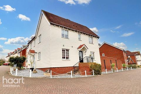 3 bedroom semi-detached house for sale, Holly Drive, Minster