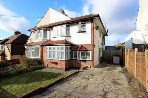 4 bedroom semi-detached house to rent, Winkworth Road, Banstead