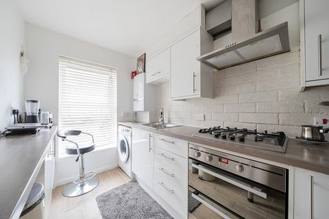 32 Richard House Drive, London, E16 3RF