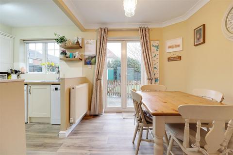 3 bedroom end of terrace house for sale, Ryedale, Elloughton