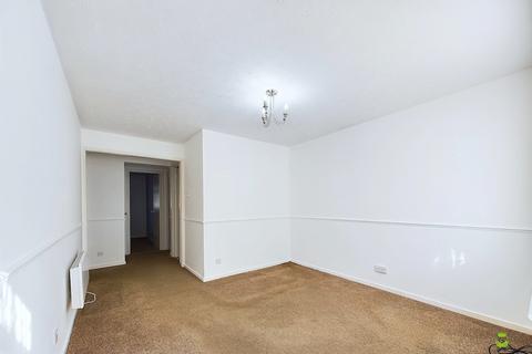 1 bedroom ground floor maisonette for sale, Parish Gate Drive, Sidcup, Kent, DA15