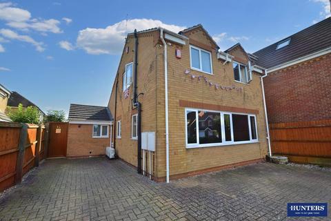 2 bedroom detached house to rent, Nowell Close, Glen Parva, Leicester, LE2 9SZ