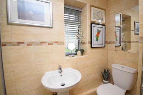 2 bedroom apartment for sale, Sumner Road, Farnham, GU9