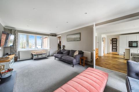 5 bedroom detached house for sale, Blacknest Road, Isington, Alton, GU34