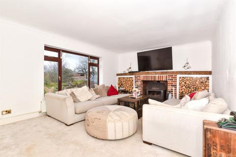 3 bedroom detached bungalow for sale, Fairbourne Lane, Maidstone ME17