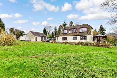 3 bedroom detached bungalow for sale, Fairbourne Lane, Maidstone ME17