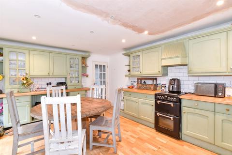 undefined, Fairbourne Lane, Maidstone ME17