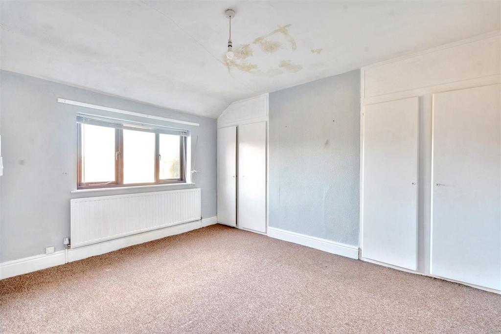 Bedroom 1 1.jpeg